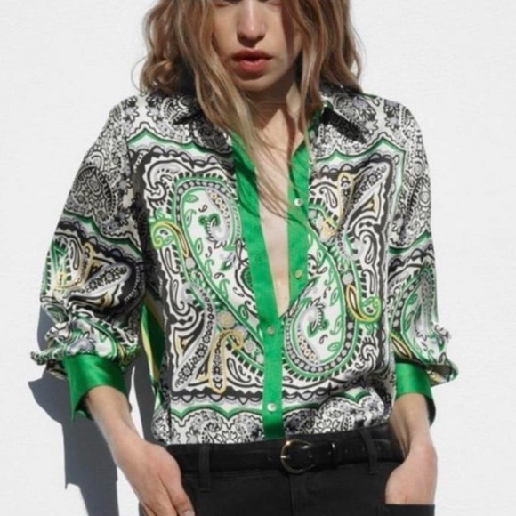 Maison D’Amelie Tops - Elegant Paisley Button Down Shirt in Green and Black
